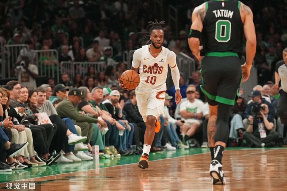 率先取得突 率先取得突