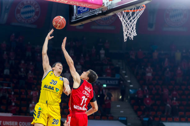 的巅峰对决 的巅峰对决