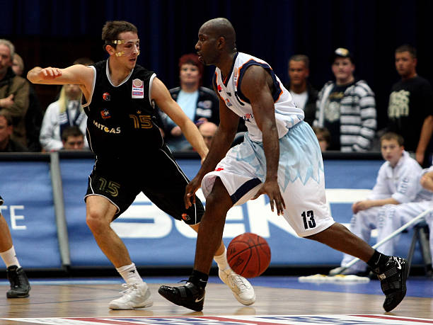 员引来了外 员引来了外