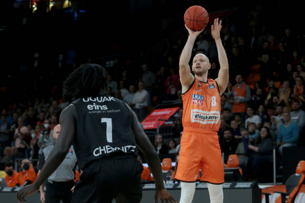 三个关键词 三个关键词